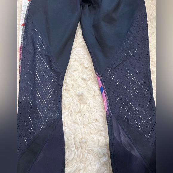 ATHLETA women’s floral tropical leggings mesh pocket size XS - Picture 5 of 7